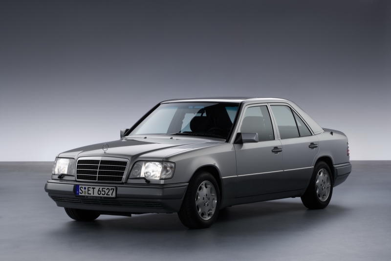  Mercedes 190 Çıkma Parça