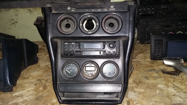 Mercedes 190 AMG Çıkma konsol
