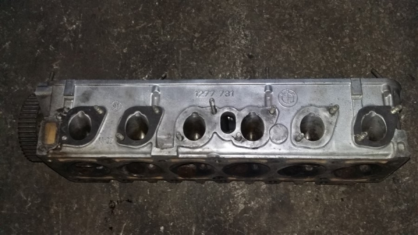 BMW 520i 12 Sibop silindir kapağı