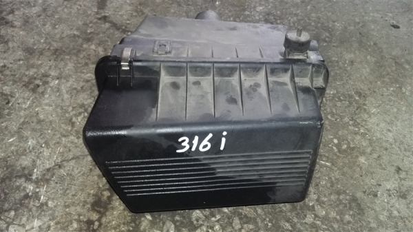 BMW 316 Çıkma Hava Filtresi