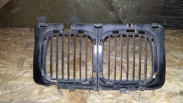 BMW E34 çıkma böbrek panjur bmw