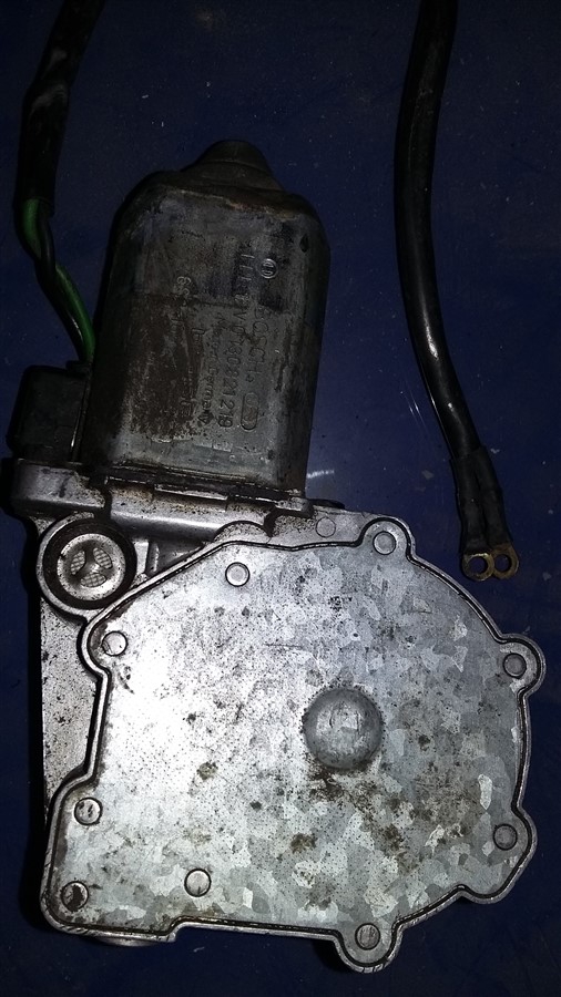 Mercedes Çıkma Cam motoru