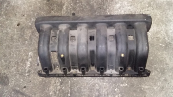 BMW EM50 Çıkma emme manifoldu