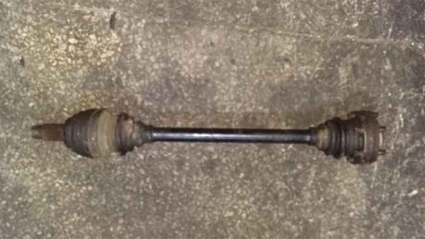 BMW E39 Çıkma akis mili bmw