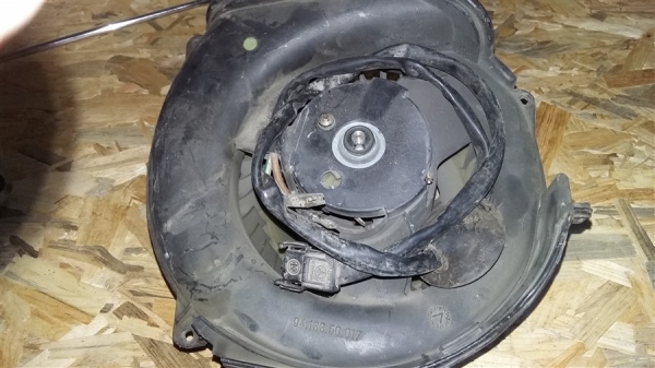 Mercedes 126 Kasa çıkma kalorifer motoru