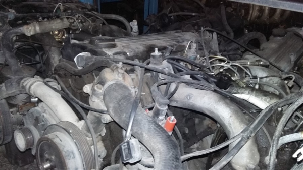 Mercedes 200E Çıkma Motor