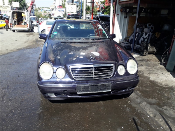 mercedes 210 kasa e200 çıkma ön cam