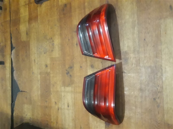 mercedes 210 kasa arka stop