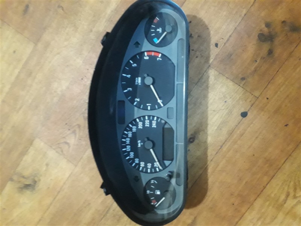 bmw e36 3 serisi  kilometre saati