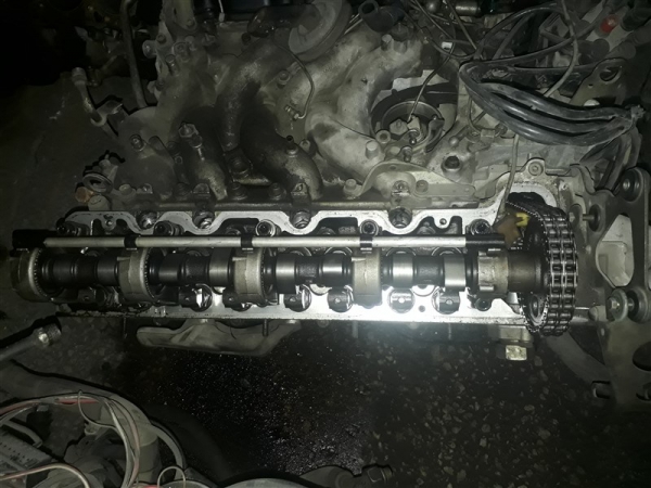 mercedes 500se silindir kapağı