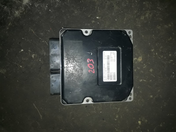 mercedes c200 motor beyni