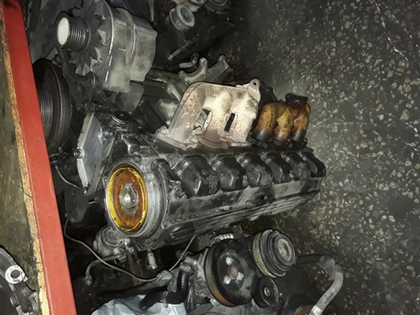 mercedes 300se çıkma motor
